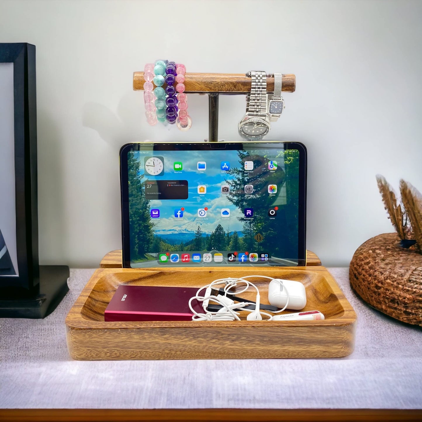 WRIGHTMART Wooden Headphone Stand for Over-Ear Headphones, Cell Phone, iPad, iPhone, Compatible with Bose, Beats, Sony, Sennheiser, Made from Beautiful Acacia Wood