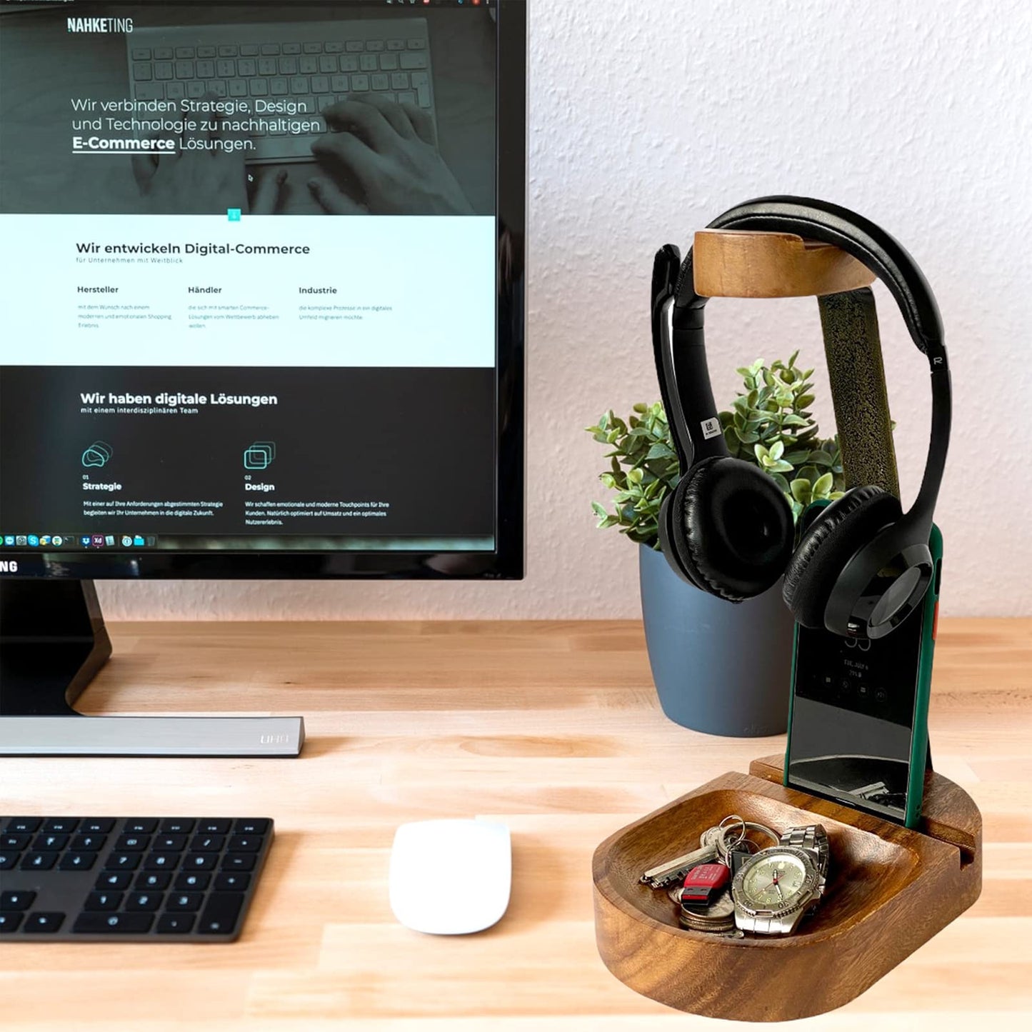 WRIGHTMART Wooden Headphone Stand for Over-Ear Headphones, Cell Phone, iPad, iPhone, Compatible with Bose, Beats, Sony, Sennheiser, Made from Beautiful Acacia Wood