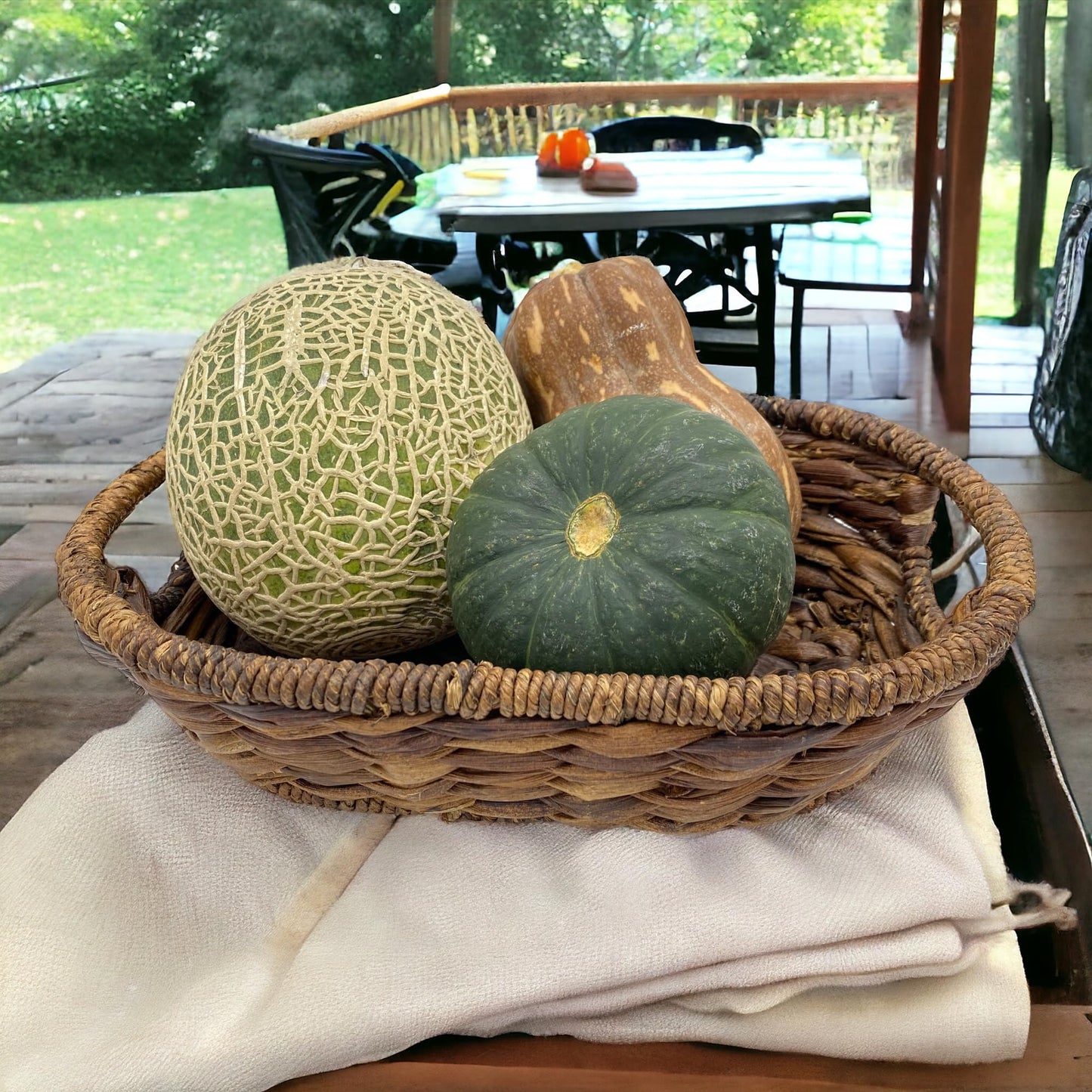 Wrightmart Oval Wicker/Abaca Basket – Natural Decorative Centerpiece for Serving Fruit, Bread, and Storage – Ideal for Kitchen, Dining, and Coffee Tables