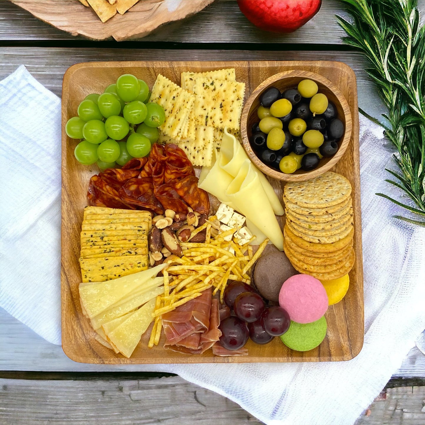 Acacia Wood Square Plates