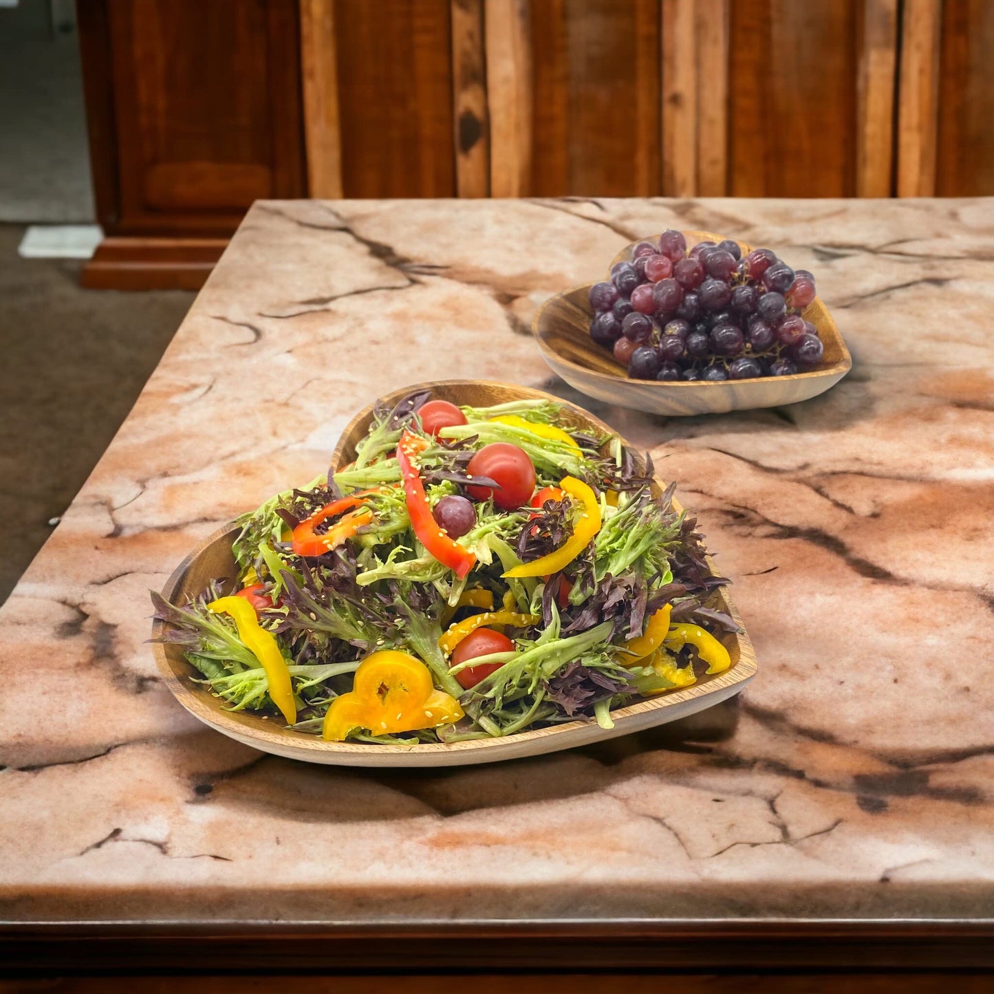 WRIGHTMART Wooden Bowl Set of 2, Heart Shaped, Versatile Bowls for Serving Salads, Nut Mixes, or as Catchall for Jewelry, Rings, and Coins, Durable Acacia Wood Construction, Handcarved