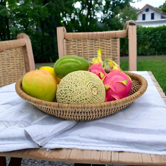 Wrightmart Oval Wicker Basket – Natural Decorative Centerpiece for Serving Fruit, Bread, and Storage – 14.5" x 12", Ideal for Kitchen, Dining, and Coffee Tables