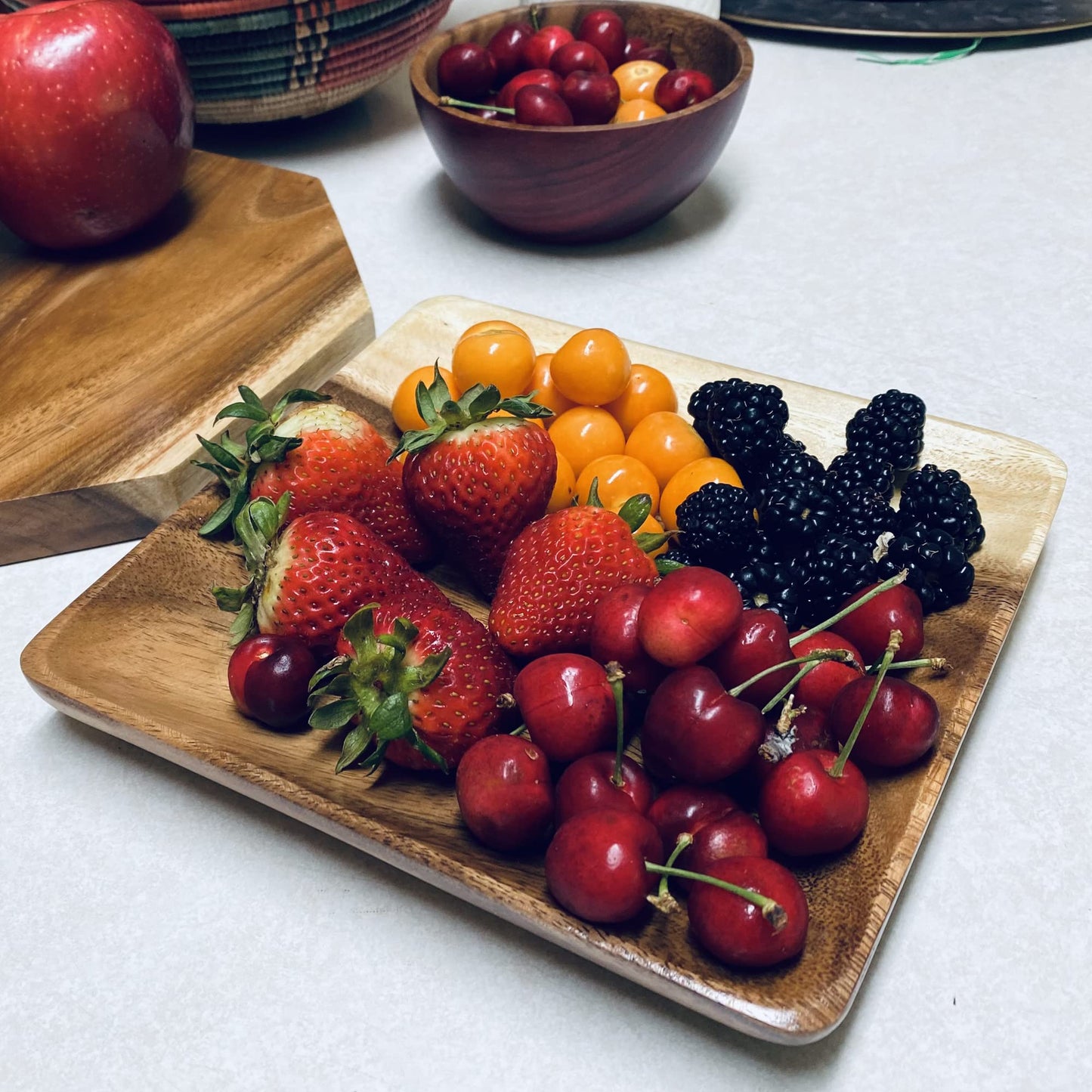 Acacia Wood Square Plates