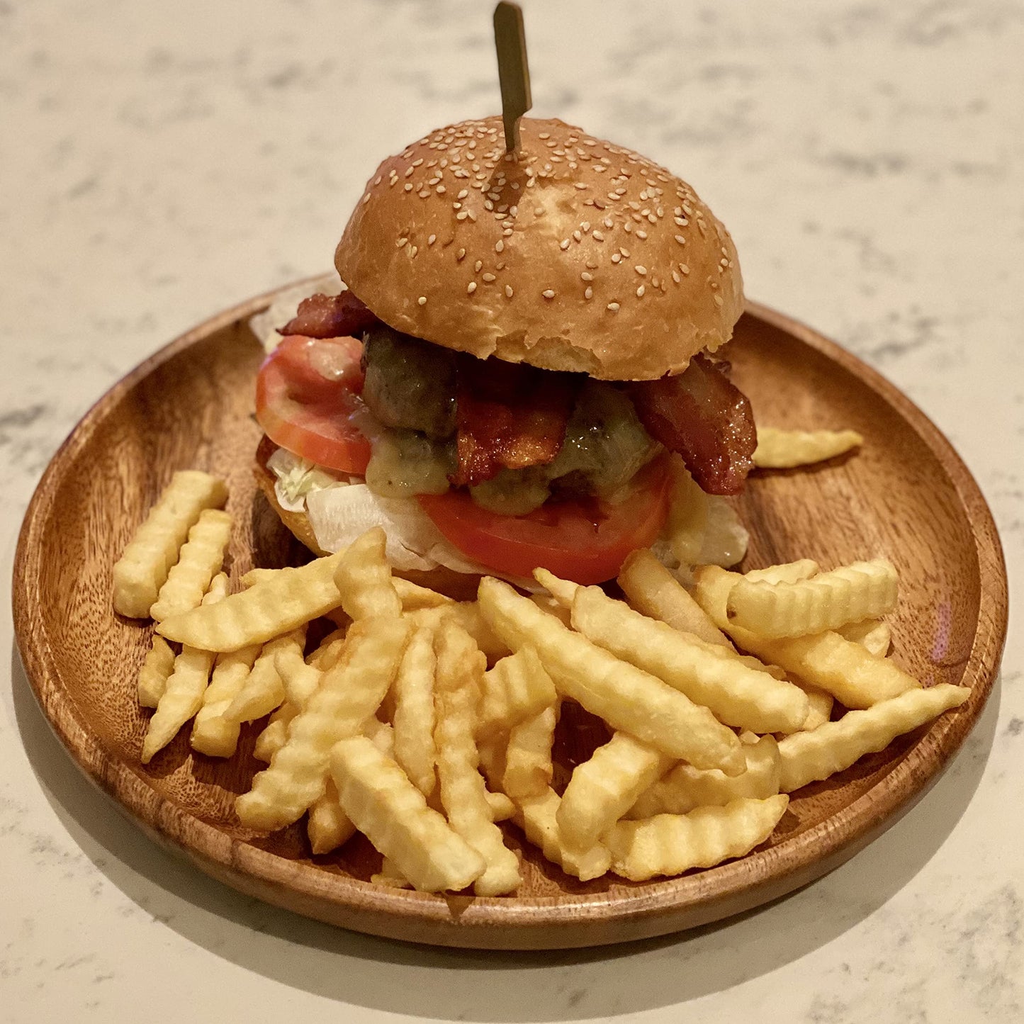 WRIGHTMART Wooden Plates, Set of 4 Wood Servers, Dinnerware Handcrafted of Acacia Hardwood, Versatile Tableware, for Dinner, Lunch, Breakfast, Charger Plate, Platter, Natural